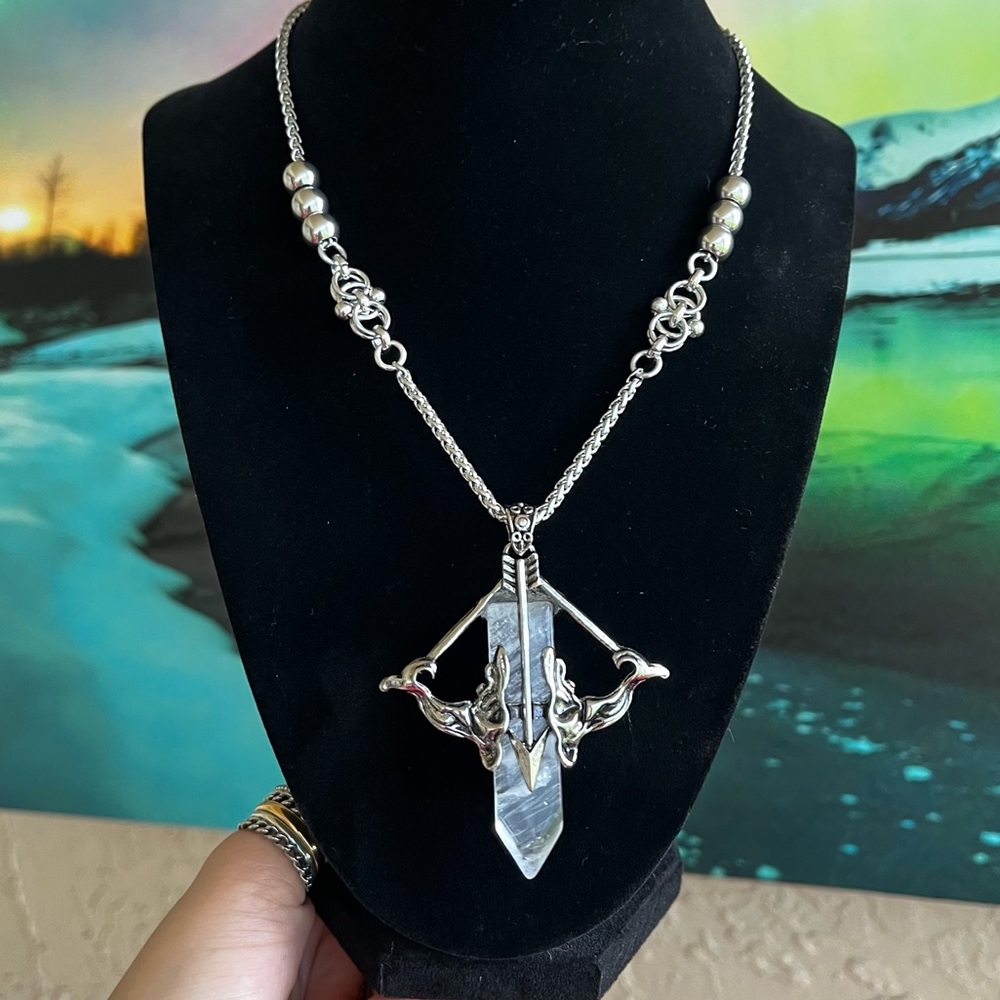 Handmade stainless steel maille link chain & crystal quartz bow & arrow charm - Picture 4 of 10